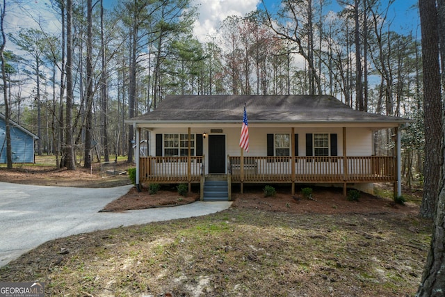 98 Brenda Cir, Rockmart, GA 30153 - view of front of house with a porch