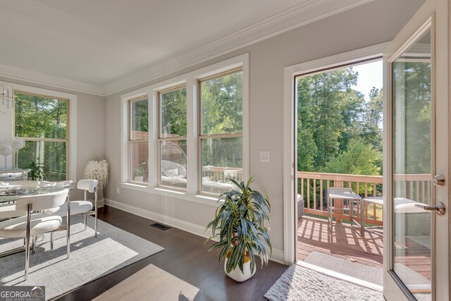 1007 Belle Ave, Roswell, GA 30076 - sunroom / solarium with visible vents and a healthy amount of sunlight