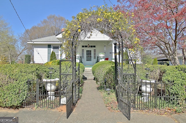151 Flat Shoals Rd, Woodbury, GA 30293 - bungalow-style house featuring a fenced front yard and a porch