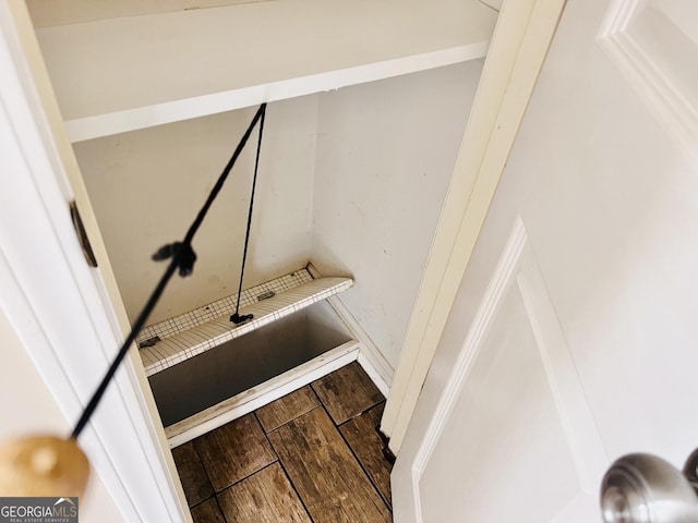 285 W0Lf Den Rd, Royston, GA 30662 - detailed view of wood finished floors