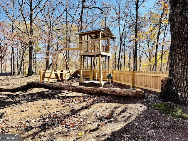 285 W0Lf Den Rd, Royston, GA 30662 - view of outbuilding with a playground