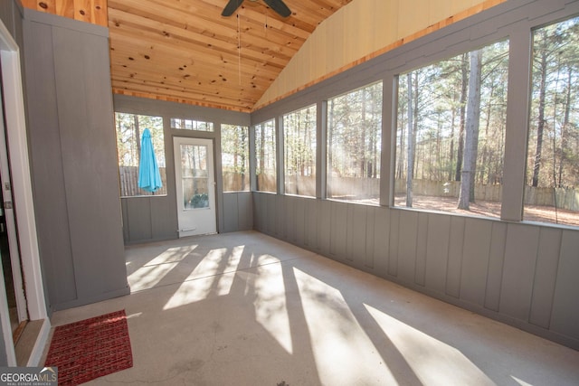 104 Park View Dr, Grantville, GA 30220 - unfurnished sunroom with a ceiling fan
