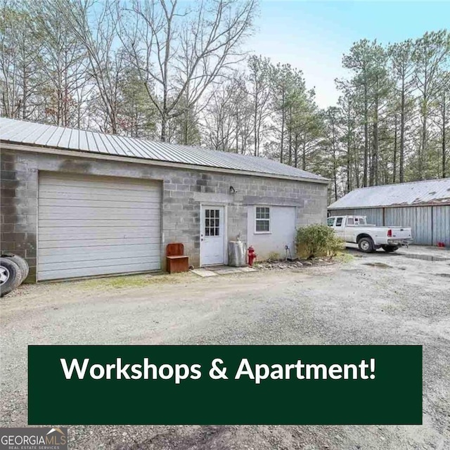 exterior space featuring driveway