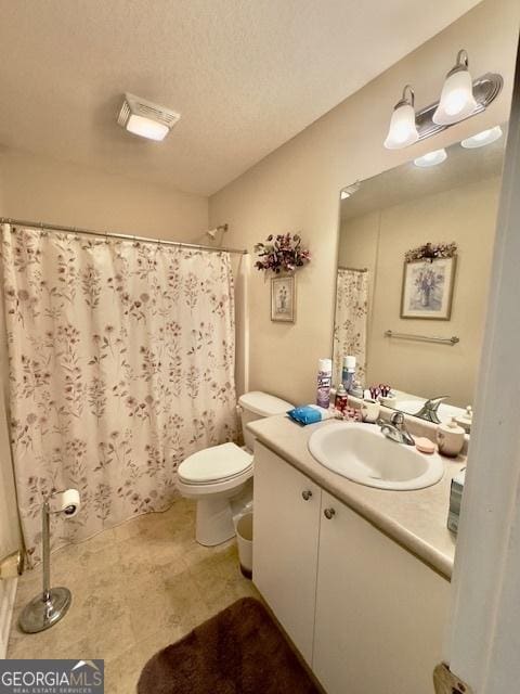 5555 Carlton Ln, Garfield, GA 30425 - full bath with vanity, toilet, and a shower with curtain