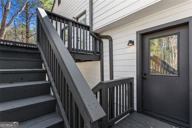 doorway to property featuring a deck