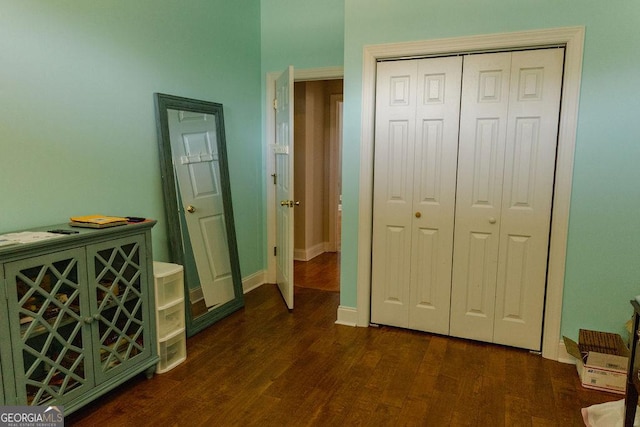 430 Brantley Rdg, Warner Robins, GA 31088 - bedroom with dark wood-style floors and a closet