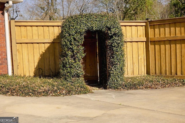 430 Brantley Rdg, Warner Robins, GA 31088 - view of gate