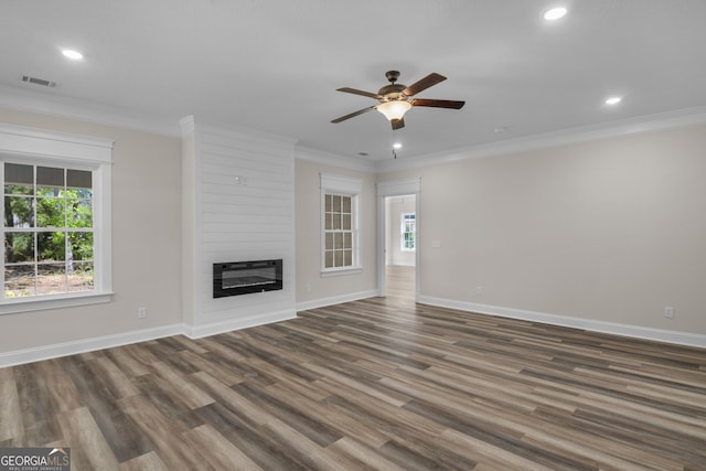 243 Barrington Oaks Dr, Brunswick, GA 31523 - unfurnished living room featuring heating unit, ceiling fan, baseboards, visible vents, and recessed lighting