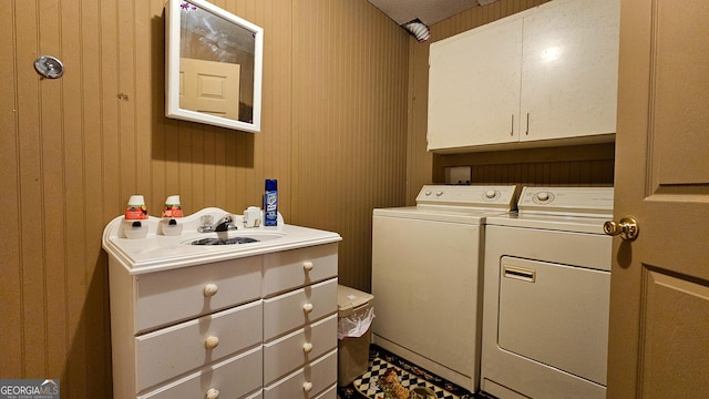 224 Buckshot Ln, Tiger, GA 30576 - laundry area with washing machine and clothes dryer, cabinet space, and a sink