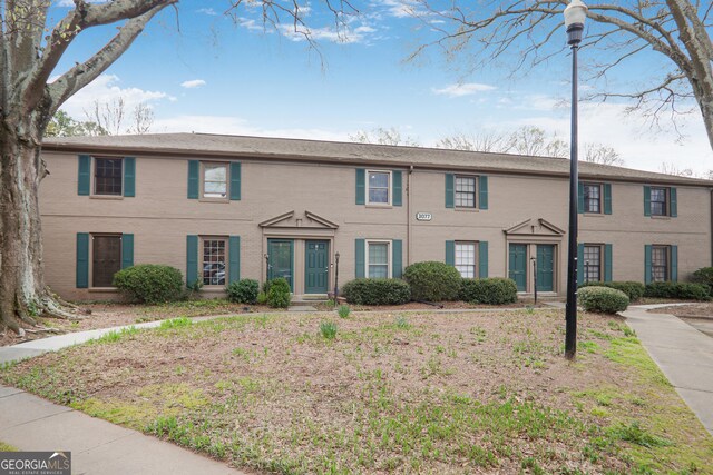 view of townhome / multi-family property