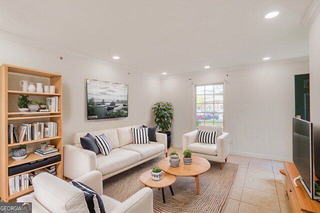 living area featuring light tile patterned floors, baseboards, recessed lighting, and crown molding