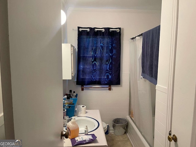 full bathroom featuring toilet, shower / tub combo with curtain, tile patterned flooring, vanity, and ornamental molding