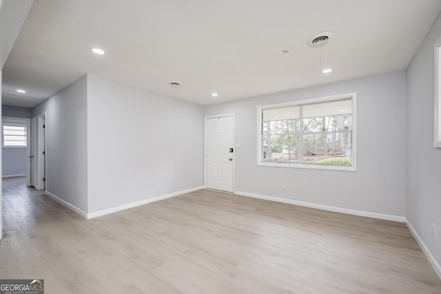 2352 Helsinki Dr, Augusta, GA 30906 - interior space featuring light wood finished floors, baseboards, visible vents, and recessed lighting