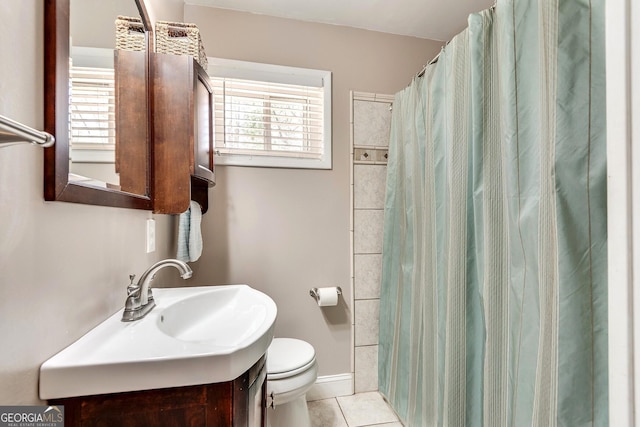 2926 Westbury Dr, Decatur, GA 30033 - full bathroom featuring toilet, tile patterned flooring, vanity, and a shower with curtain