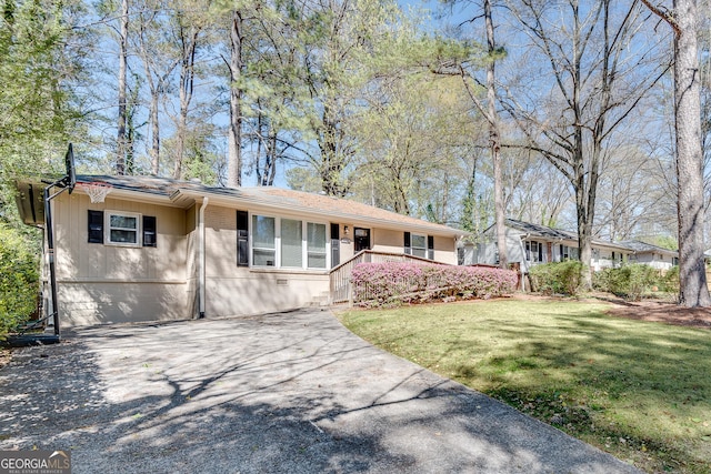 2926 Westbury Dr, Decatur, GA 30033 - ranch-style house featuring aphalt driveway, a front lawn, and brick siding