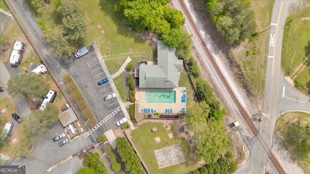 drone / aerial view of a pool