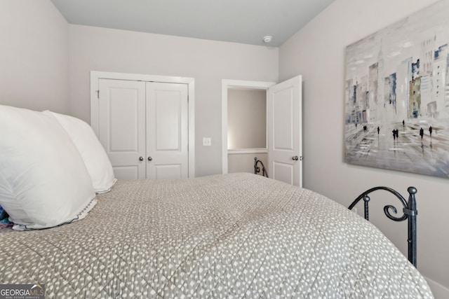 5726 Taylor Way, Sandy Springs, GA 30342 - bedroom with a closet