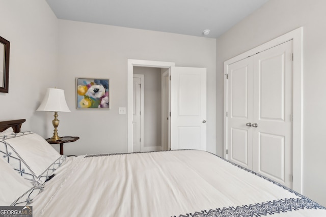 5726 Taylor Way, Sandy Springs, GA 30342 - bedroom with a closet