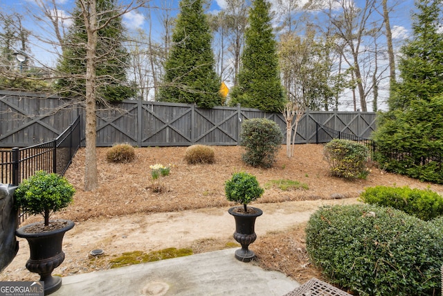 5726 Taylor Way, Sandy Springs, GA 30342 - view of fenced backyard