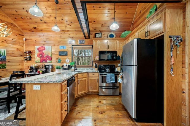 27 Alpine Dr Unit 3625, Ellijay, GA 30540 - kitchen with appliances with stainless steel finishes, a peninsula, light wood-type flooring, lofted ceiling, and wooden ceiling