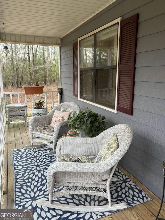 575 Lake Laurel Rd, Milledgeville, GA 31061 - deck with covered porch