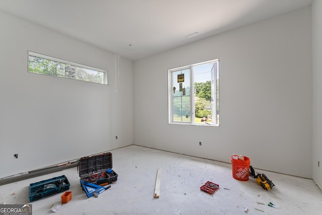 2650 Roswell Rd, Marietta, GA 30062 - empty room featuring plenty of natural light