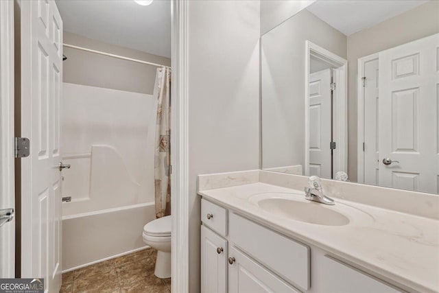 145 Sunset Ln, Woodstock, GA 30189 - bathroom featuring toilet, vanity, and shower / bath combo with shower curtain