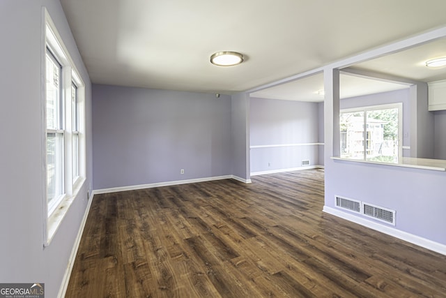 2666 Frontier Trl, Atlanta, GA 30341 - spare room with dark wood-style floors, baseboards, and visible vents