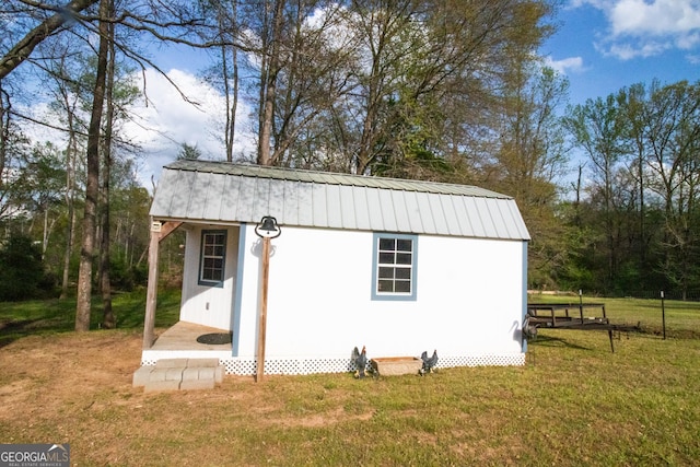 view of outbuilding with an outbuilding