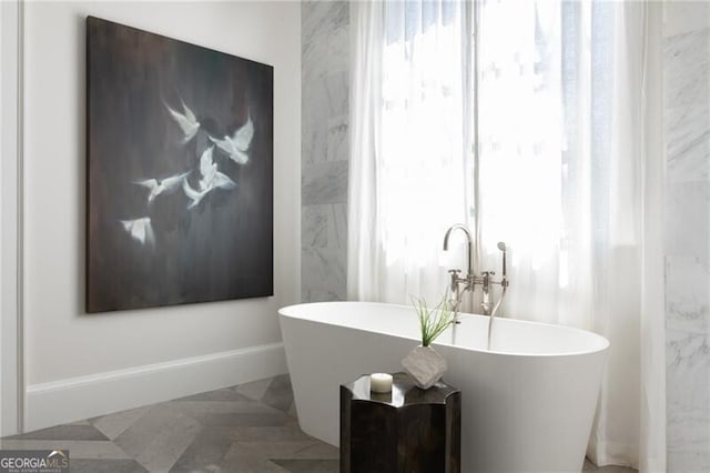 5495 Mount Vernon Pkwy, Atlanta, GA 30327 - full bathroom featuring vanity, toilet, and tile walls