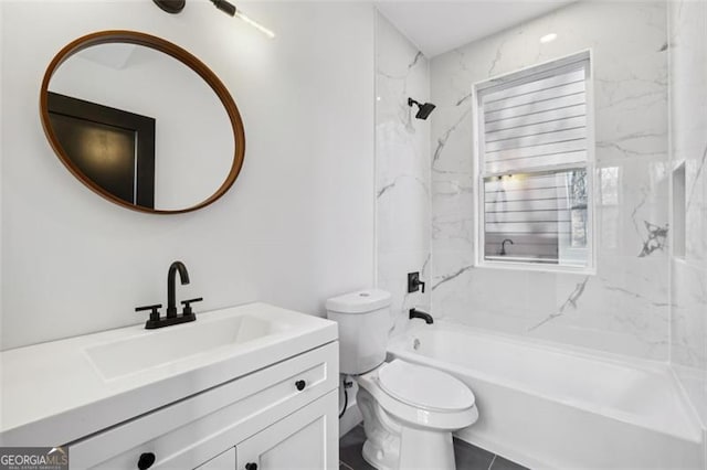 full bath with washtub / shower combination, toilet, and vanity