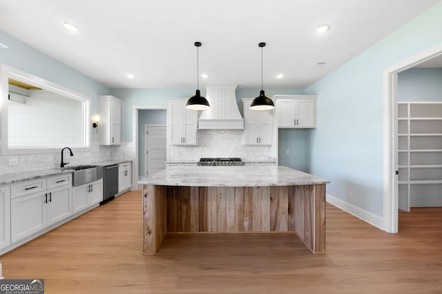 264 Community House Rd, Barnesville, GA 30204 - kitchen with premium range hood, dishwashing machine, a sink, backsplash, and recessed lighting