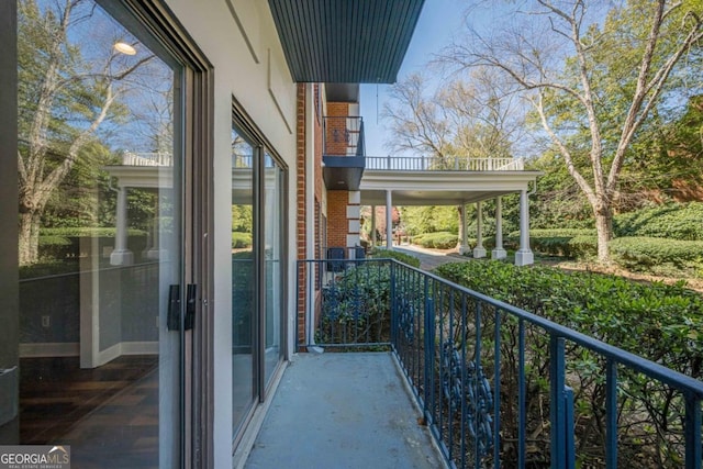 2921 Lenox Rd NE Unit 113, Atlanta, GA 30324 - view of balcony
