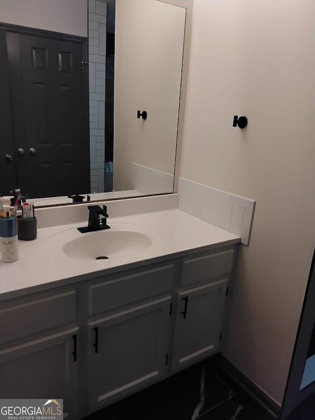 2565 Cloud, Decatur, GA 30034 - bathroom featuring vanity