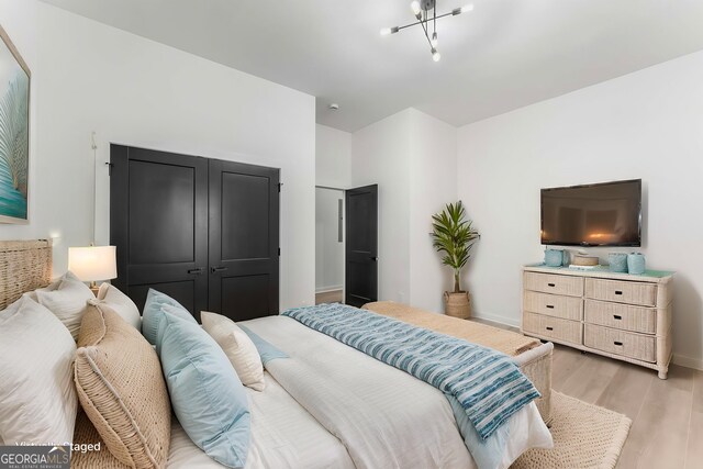1569 Montreat Ave SW, Atlanta, GA 30311 - bedroom featuring light wood finished floors and baseboards