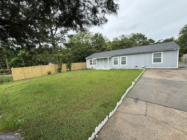 3685 Rice Mill Rd, Macon, GA 31206 - view of front of house featuring driveway