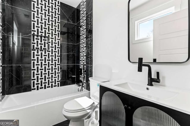 387 S Howard St SE, Atlanta, GA 30317 - bathroom featuring vanity and shower / tub combination