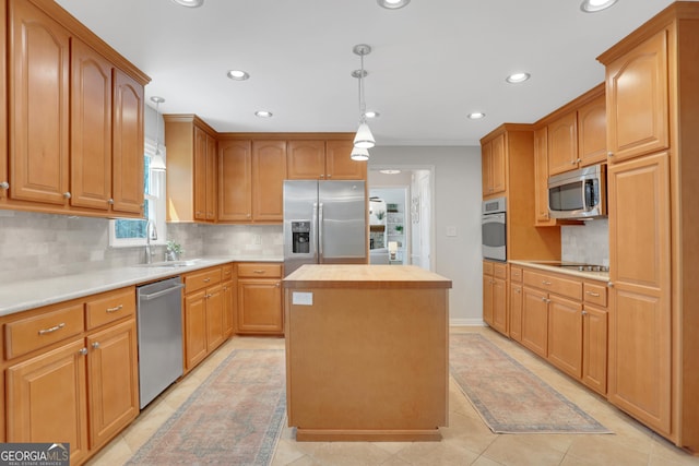 1135 Parkview Way, Lilburn, GA 30047 - kitchen featuring decorative backsplash, a sink, stainless steel appliances, a kitchen island, and recessed lighting