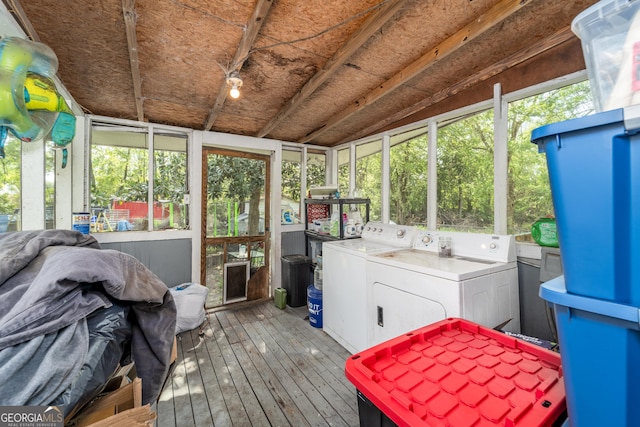 403 Spurgeon St, Waycross, GA 31501 - sunroom / solarium with plenty of natural light and washing machine and dryer
