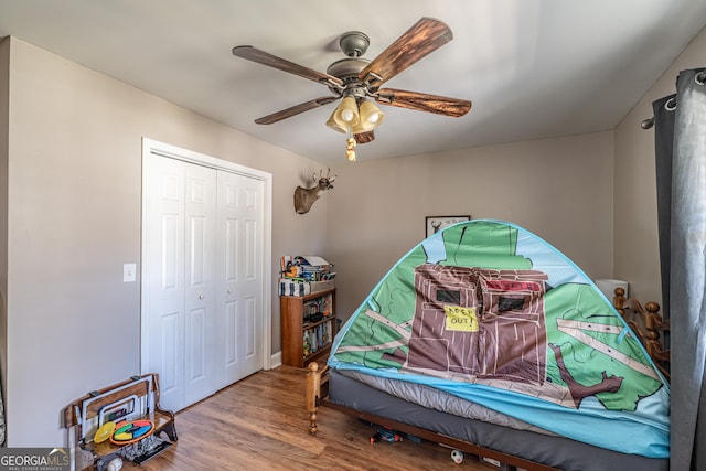 37 Covered Springs Dr NE, Rome, GA 30165 - bedroom with a closet, ceiling fan, and wood finished floors