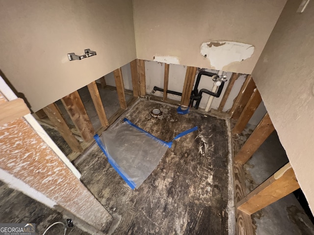 2863 Windsor Forrest Ct, Atlanta, GA 30349 - view of staircase