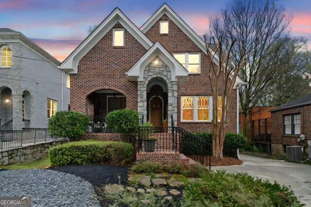 1181 Lanier Blvd NE, Atlanta, GA 30306 - view of front of house with brick siding