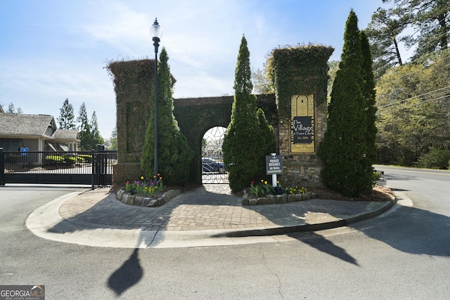 807 Stickley Oak Way, Woodstock, GA 30189 - view of community with a gate