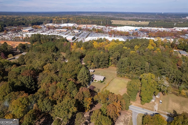 bird's eye view with a view of trees