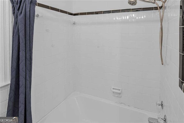 656 Channing Dr NW, Atlanta, GA 30318 - bathroom with shower / bath combination with curtain