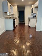 370 Rainey Dr, Dawsonville, GA 30534 - kitchen featuring dark wood finished floors, baseboards, stove, and recessed lighting