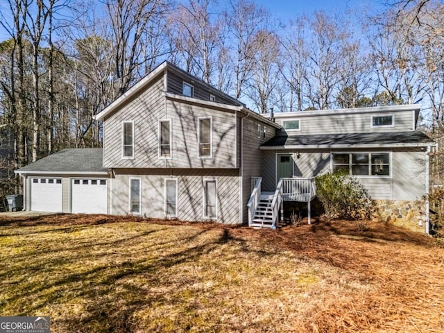 4519 Glenforest Dr NE, Roswell, GA 30075 - tri-level home with a garage