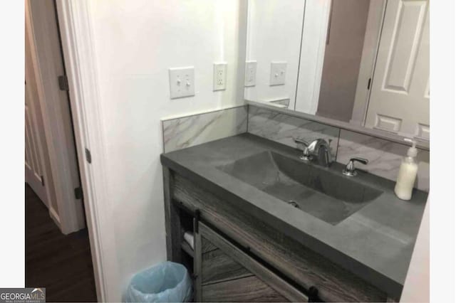 3834 Kensingwood Trce, Decatur, GA 30032 - bathroom featuring vanity