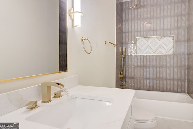 full bathroom featuring toilet, a shower, vanity, and a washtub