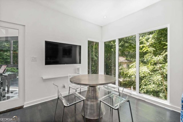 4 W Wesley Rdg NW, Atlanta, GA 30327 - sunroom with healthy amount of natural light
